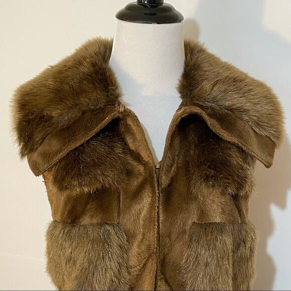 RLZ Brown Faux Fur Vest w/ Collar Front Pockets Soft Plush Winter Layering Piece - Picture 3 of 10